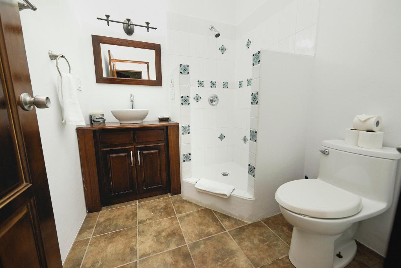 We'Yu Boutique Hotel Caye Caulker Bagian luar foto