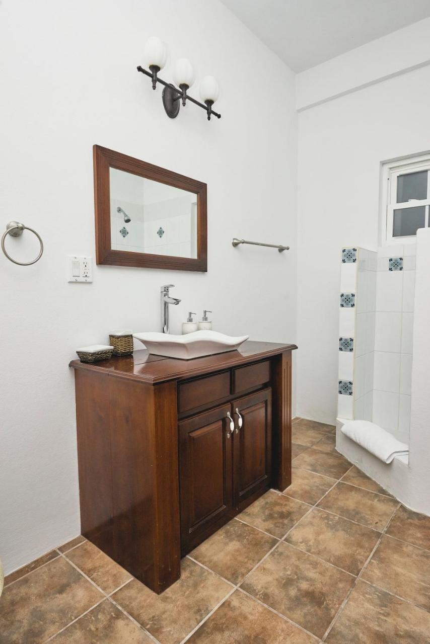 We'Yu Boutique Hotel Caye Caulker Bagian luar foto